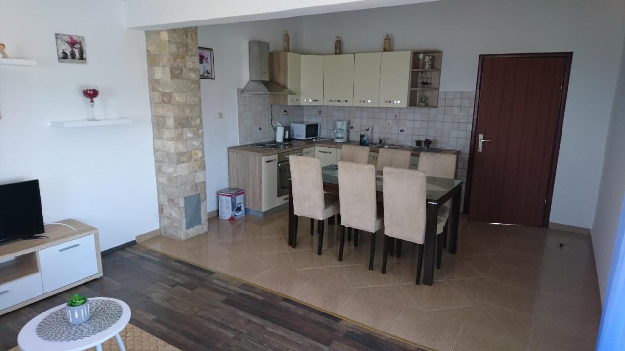 Apartman Vuleta Ražanac Екстериор снимка