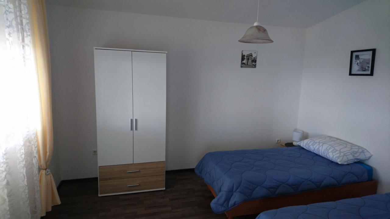 Apartman Vuleta Ražanac Екстериор снимка